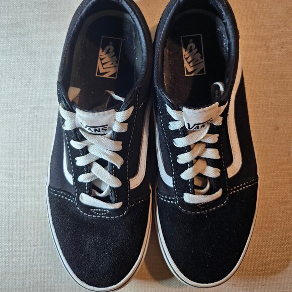Vans Unisex Low Top Sneakers - Youth Size 6 - Picture 6 of 7
